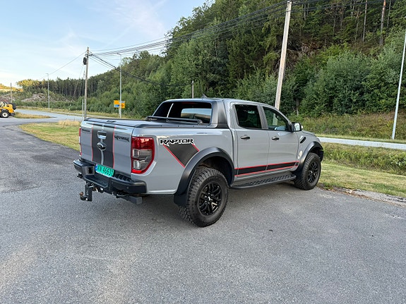 Ford Ranger Raptor 2 of 9