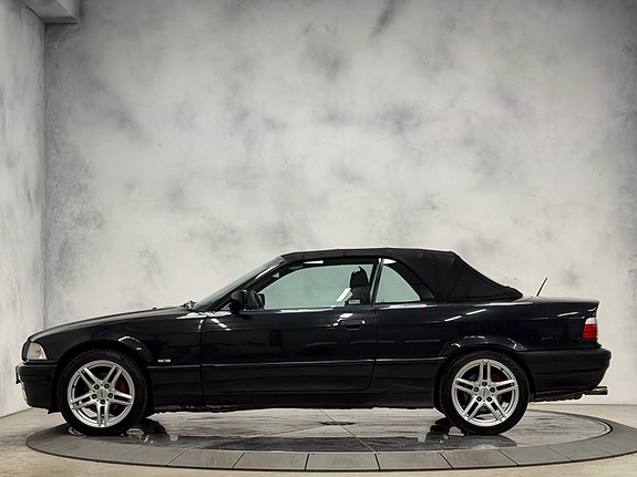 BMW 318i 13 of 24