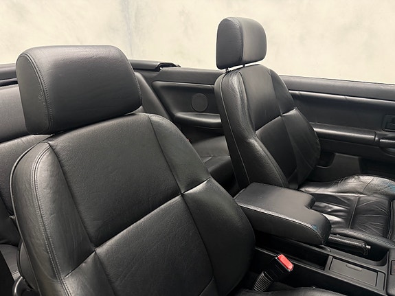 BMW 318i 18 of 24