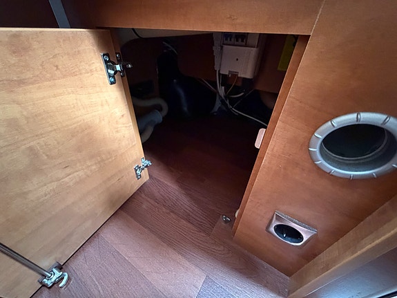 Carthago Malibu Van 600 LE Low-Bed lav km stand, automat 11 of 14