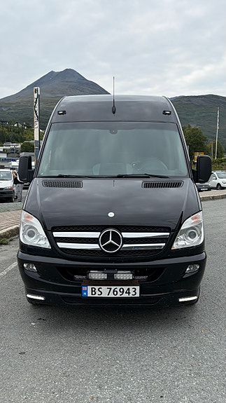 Mercedes-Benz Sprinter 519 CDI CMS Auto 7 of 20