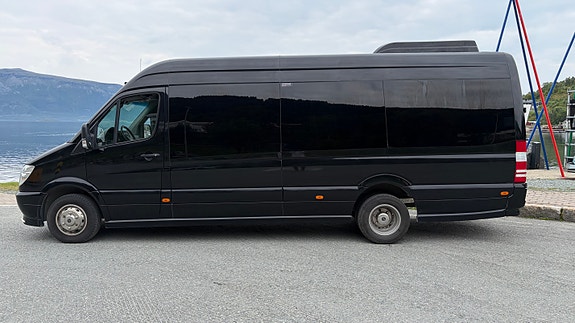 Mercedes-Benz Sprinter 519 CDI CMS Auto 2 of 20