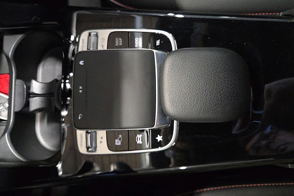 Mercedes-Benz A180 14 of 25
