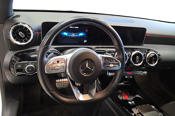 Mercedes-Benz A180 9 of 25