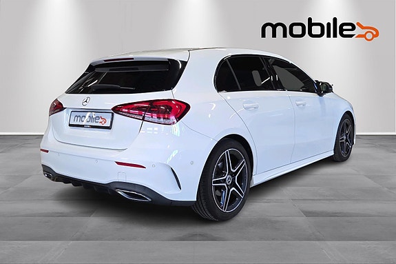Mercedes-Benz A180 3 of 25