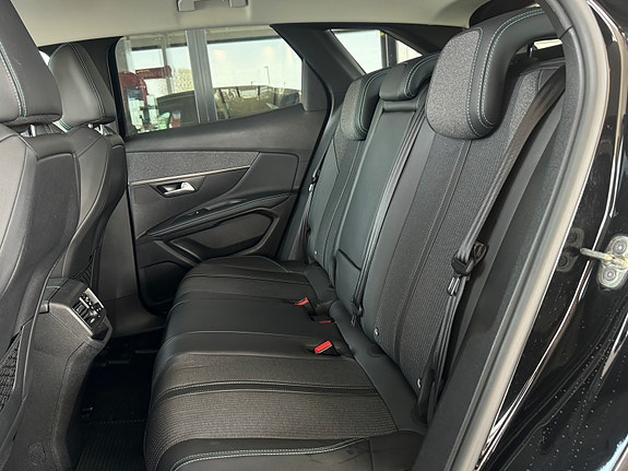 Peugeot 3008 27 of 30