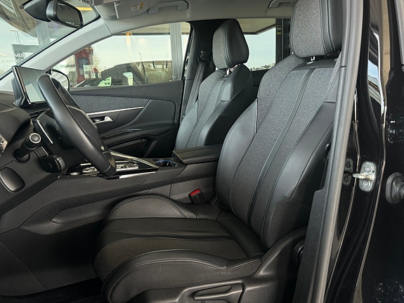 Peugeot 3008 13 of 30