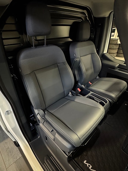 Kia PV5 17 of 30