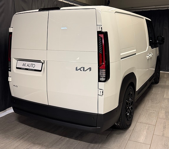 Kia PV5 10 of 30