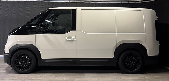 Kia PV5 6 of 30