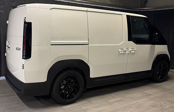 Kia PV5 9 of 30