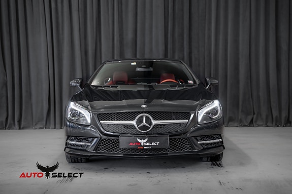 Mercedes-Benz SL500 6 of 30