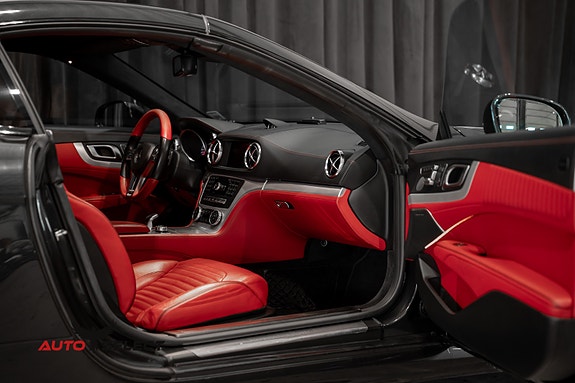 Mercedes-Benz SL500 20 of 30