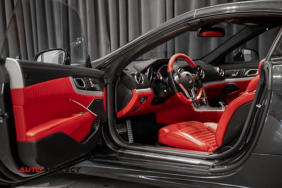 Mercedes-Benz SL500 27 of 30