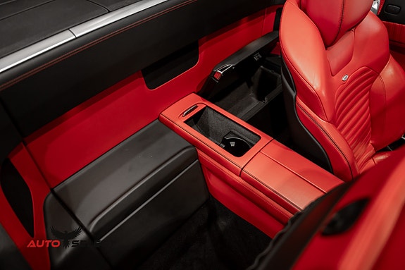 Mercedes-Benz SL500 26 of 30