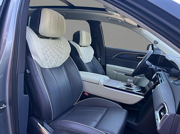 Hongqi E-HS9 15 of 30
