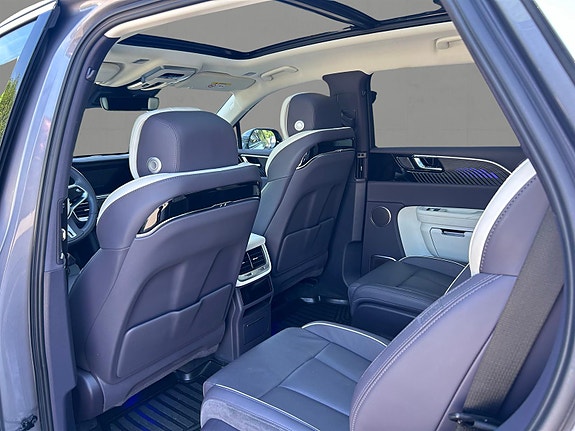 Hongqi E-HS9 29 of 30