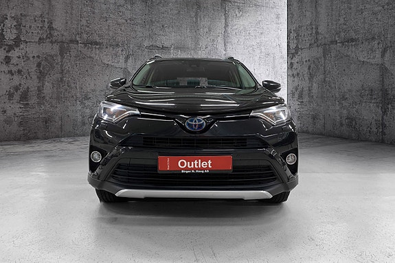 Toyota RAV4 6 of 14