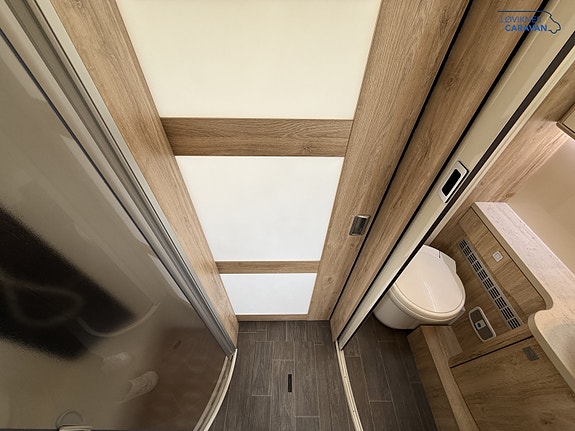 Eura Mobil IL 720 QB - Queenbed - AC Bodel - Automat 28 of 30