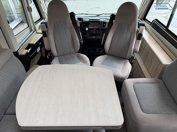 Eura Mobil IL 720 QB - Queenbed - AC Bodel - Automat 9 of 30