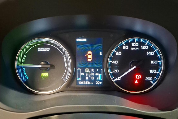 Mitsubishi Outlander 9 of 27