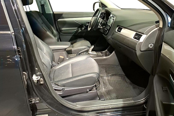 Mitsubishi Outlander 23 of 27