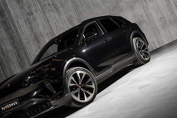 Porsche Cayenne 2 of 30