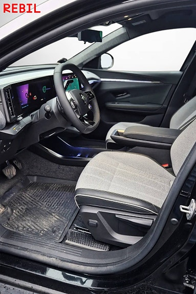 Renault Scenic E-Tech 6 of 16