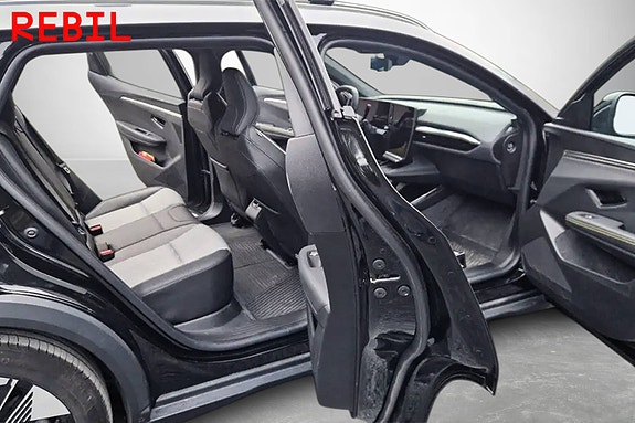Renault Scenic E-Tech 11 of 16