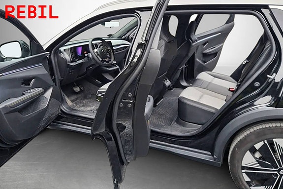 Renault Scenic E-Tech 13 of 16