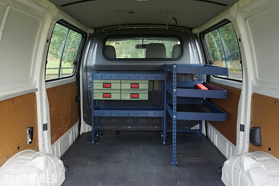 Toyota HiAce 18 of 30