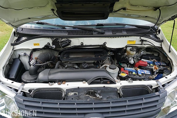 Toyota HiAce 22 of 30