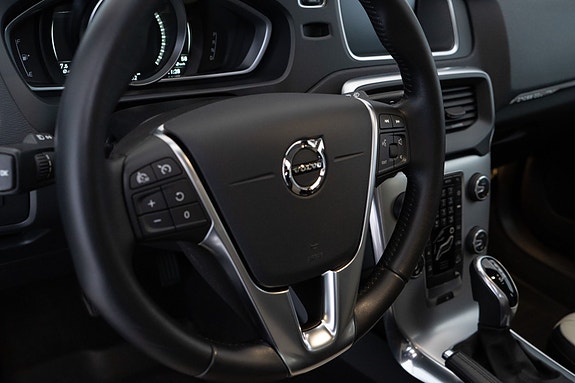 Volvo V40 Cross Country 19 of 30