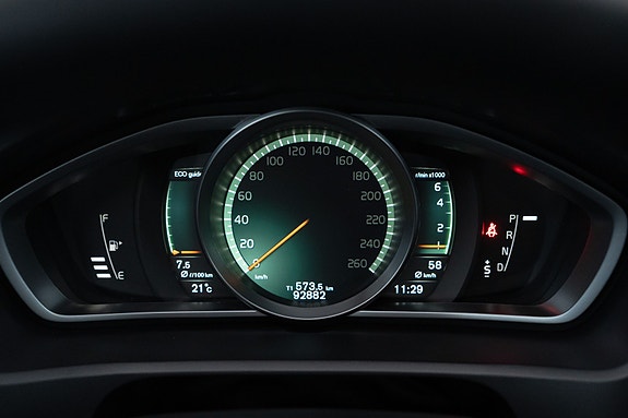 Volvo V40 Cross Country 20 of 30
