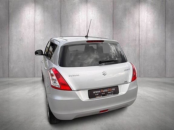 Suzuki Swift 5 of 11