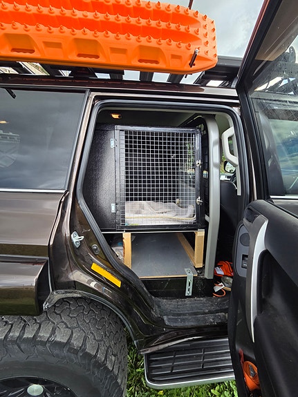 Toyota Land Cruiser 20 of 24