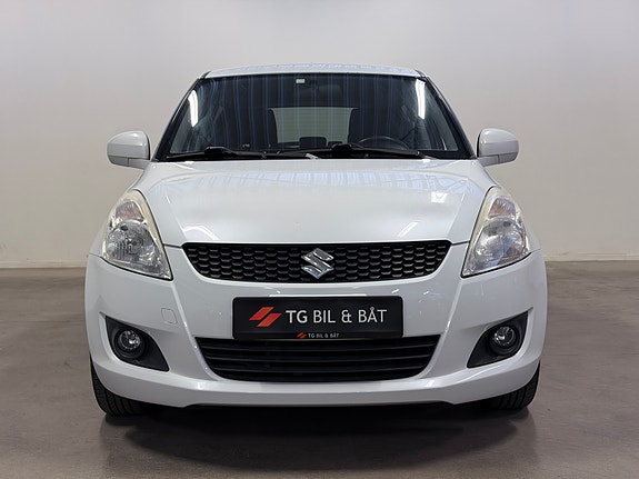 Suzuki Swift 3 of 18