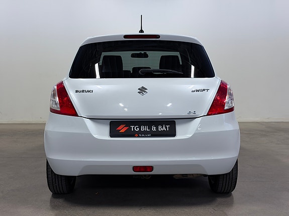 Suzuki Swift 4 of 18