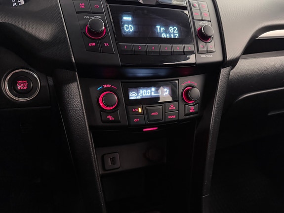 Suzuki Swift 16 of 18