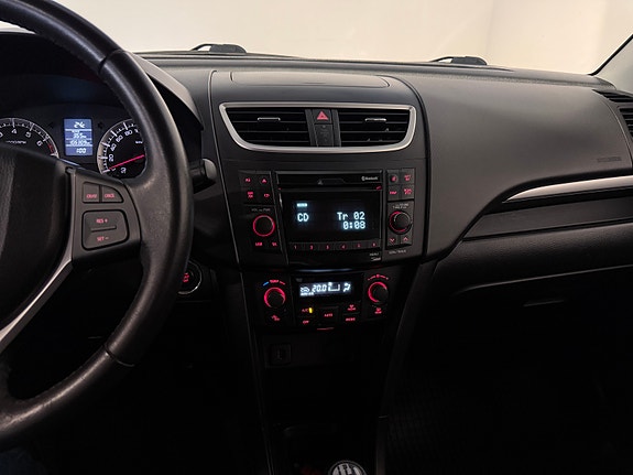 Suzuki Swift 15 of 18