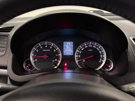 Suzuki Swift 11 of 18
