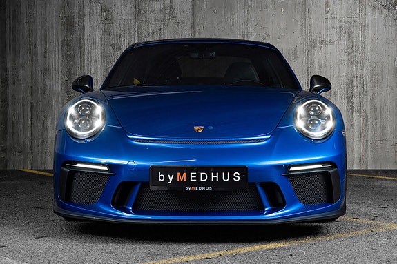 Porsche 911 GT3 12 of 30