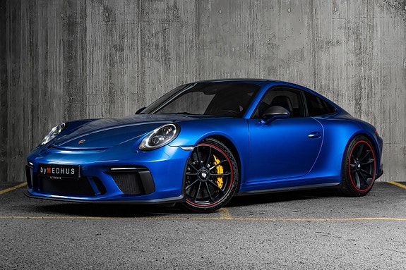 Porsche 911 GT3 2 of 30
