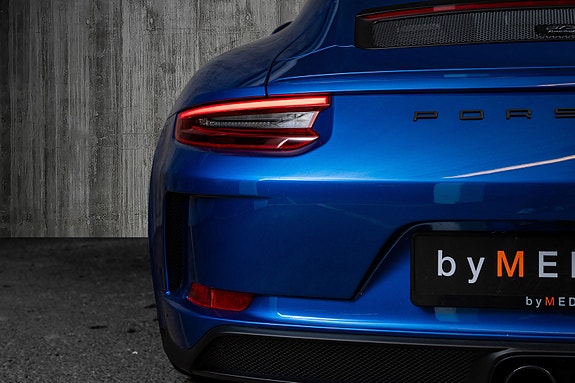 Porsche 911 GT3 7 of 30