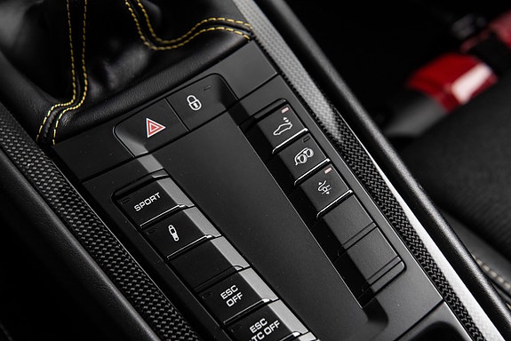 Porsche 911 GT3 27 of 30