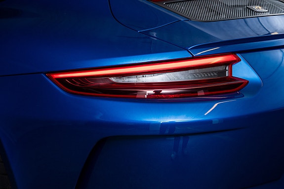 Porsche 911 GT3 8 of 30