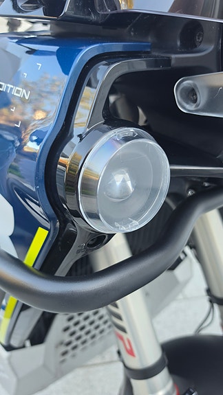 Husqvarna Norden 901 Expedition 17 of 22