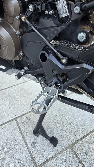 Husqvarna Norden 901 Expedition 18 of 22