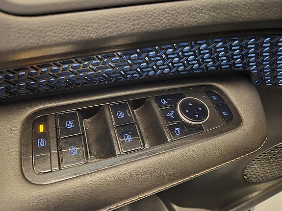 Nissan Ariya 21 of 26