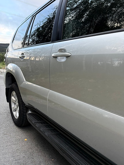 Toyota Land Cruiser 18 of 30